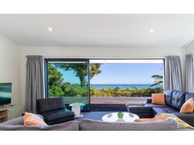 Glass Horizon - Rutherglen Holiday Home -  - 1172709 - thumbnail photo 13