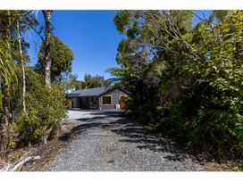 Glass Horizon - Rutherglen Holiday Home -  - 1172709 - thumbnail photo 4