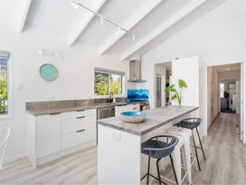 Seaside Retreat - Whitianga Holiday Home -  - 1173138 - thumbnail photo 13