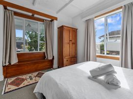 Serene Stay - Fitzroy Holiday Home -  - 1174005 - thumbnail photo 9