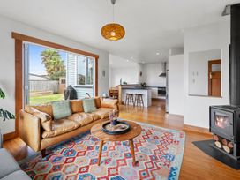 Serene Stay - Fitzroy Holiday Home -  - 1174005 - thumbnail photo 4