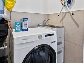 Serene Stay - Fitzroy Holiday Home -  - 1174005 - thumbnail photo 18