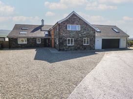 5 bedroom Cottage for rent in Pwllheli