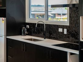 Motuoapa Retreat - Lake Taupo Holiday Home -  - 1174070 - thumbnail photo 9