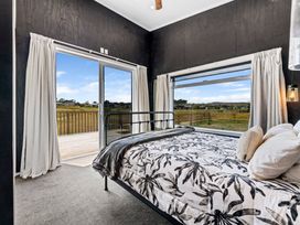 Motuoapa Retreat - Lake Taupo Holiday Home -  - 1174070 - thumbnail photo 13