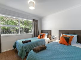 Beachview Bliss - Clarks Beach Holiday Home -  - 1174162 - thumbnail photo 19