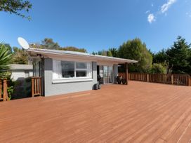 Beachview Bliss - Clarks Beach Holiday Home -  - 1174162 - thumbnail photo 4