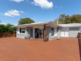 Beachview Bliss - Clarks Beach Holiday Home -  - 1174162 - thumbnail photo 24