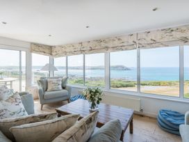 5 bedroom Cottage for rent in Polzeath