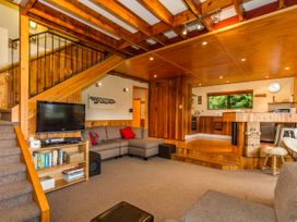 The Hut Retreat - Ohakune Holiday Home -  - 1174246 - thumbnail photo 4