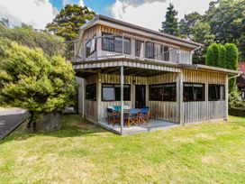 The Hut Retreat - Ohakune Holiday Home -  - 1174246 - thumbnail photo 1