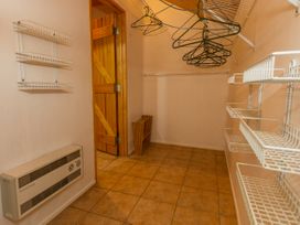 The Hut Retreat - Ohakune Holiday Home -  - 1174246 - thumbnail photo 21