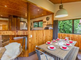 The Hut Retreat - Ohakune Holiday Home -  - 1174246 - thumbnail photo 10