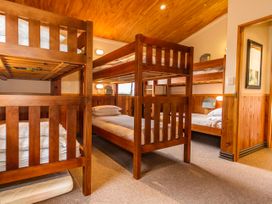 The Hut Retreat - Ohakune Holiday Home -  - 1174246 - thumbnail photo 15