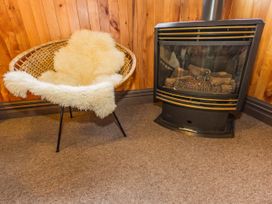 The Hut Retreat - Ohakune Holiday Home -  - 1174246 - thumbnail photo 7