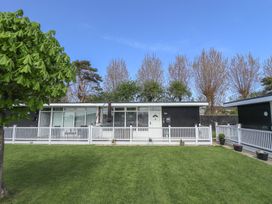 2 bedroom Cottage for rent in Chapel St Leonards