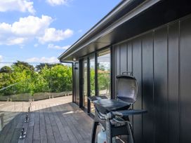 The Coastal Nest - Waitarere Beach Holiday Home -  - 1174714 - thumbnail photo 4