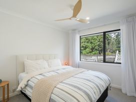 The Coastal Nest - Waitarere Beach Holiday Home -  - 1174714 - thumbnail photo 12