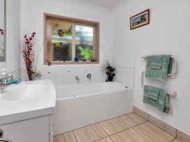 Rural Retreat - Mangawhai Holiday Home -  - 1174792 - thumbnail photo 27