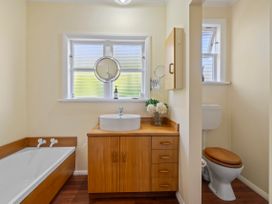 Greytown Park Villa - Wairarapa Holiday Home -  - 1174990 - thumbnail photo 23