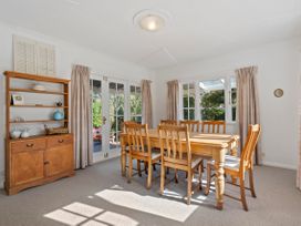 Greytown Park Villa - Wairarapa Holiday Home -  - 1174990 - thumbnail photo 9