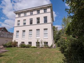 2 bedroom Cottage for rent in Cheltenham