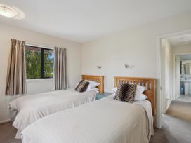 Crescent View - Wanaka Holiday Home -  - 1175373 - thumbnail photo 15
