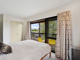 Crescent View - Wanaka Holiday Home -  - 1175373 - thumbnail photo 10