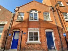 2 bedroom Cottage for rent in Weymouth