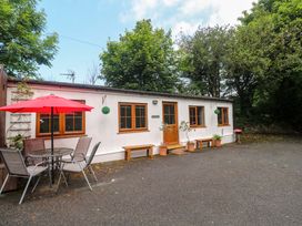1 bedroom Cottage for rent in Truro