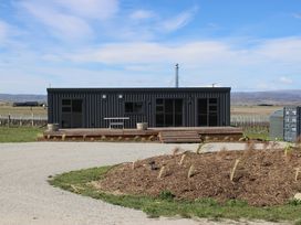 Alex Vineyard - Alexandra Holiday Home -  - 1176025 - thumbnail photo 1