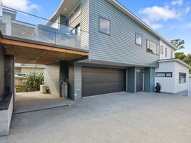 Seabreeze Retreat - Paraparaumu Holiday Home -  - 1176383 - thumbnail photo 4