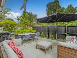 Luxurious Simplicity - Matarangi Holiday Home -  - 1176388 - thumbnail photo 2