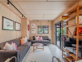 Luxurious Simplicity - Matarangi Holiday Home -  - 1176388 - thumbnail photo 7