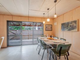 Luxurious Simplicity - Matarangi Holiday Home -  - 1176388 - thumbnail photo 9