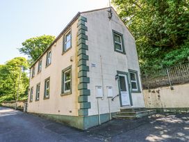3 bedroom Cottage for rent in Santon