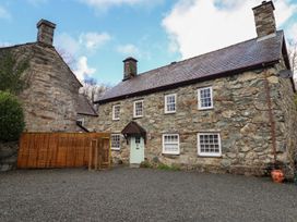 2 bedroom Cottage for rent in Dolgellau