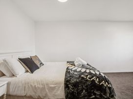 Arawata Retreat - Queenstown Mountain Serenity -  - 1177220 - thumbnail photo 9