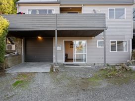 Arawata Retreat - Queenstown Mountain Serenity -  - 1177220 - thumbnail photo 2