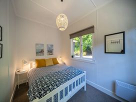 Fiordland Hideaway - Te Anau Holiday Home -  - 1177366 - thumbnail photo 11