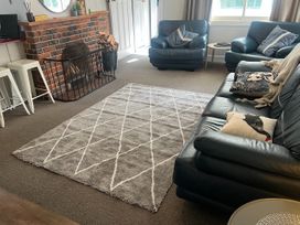 Fiordland Hideaway - Te Anau Holiday Home -  - 1177366 - thumbnail photo 13