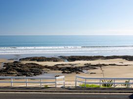 Te Hu - Ahipara Beachfront Bach -  - 1177723 - thumbnail photo 3