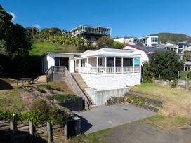 Te Hu - Ahipara Beachfront Bach -  - 1177723 - thumbnail photo 23
