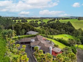 An aerial view of a house and garden at Solar House - Kerikeri Holiday House Kerikeri