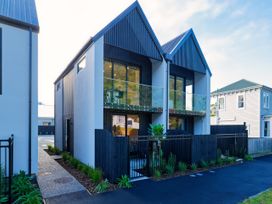 Ocean Whisper Retreat - Kaikoura Holiday Home -  - 1177915 - thumbnail photo 1