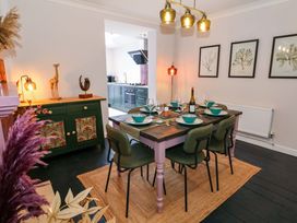 3 bedroom Cottage for rent in Weymouth