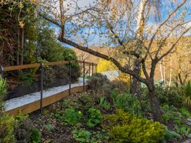 Arrowtown Gold - Elevated Two Bedroom Apartment -  - 1178042 - thumbnail photo 18