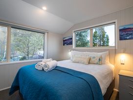Arrowtown Gold - Elevated Two Bedroom Apartment -  - 1178042 - thumbnail photo 14