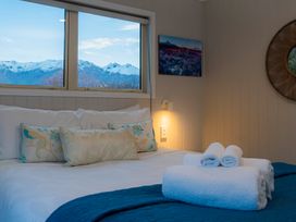 Arrowtown Gold - Elevated Two Bedroom Apartment -  - 1178042 - thumbnail photo 16