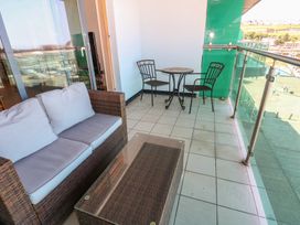 1 bedroom Cottage for rent in Santon